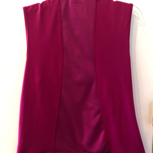 Bette & Court Women’s Golf Vest - Picture 6 of 6